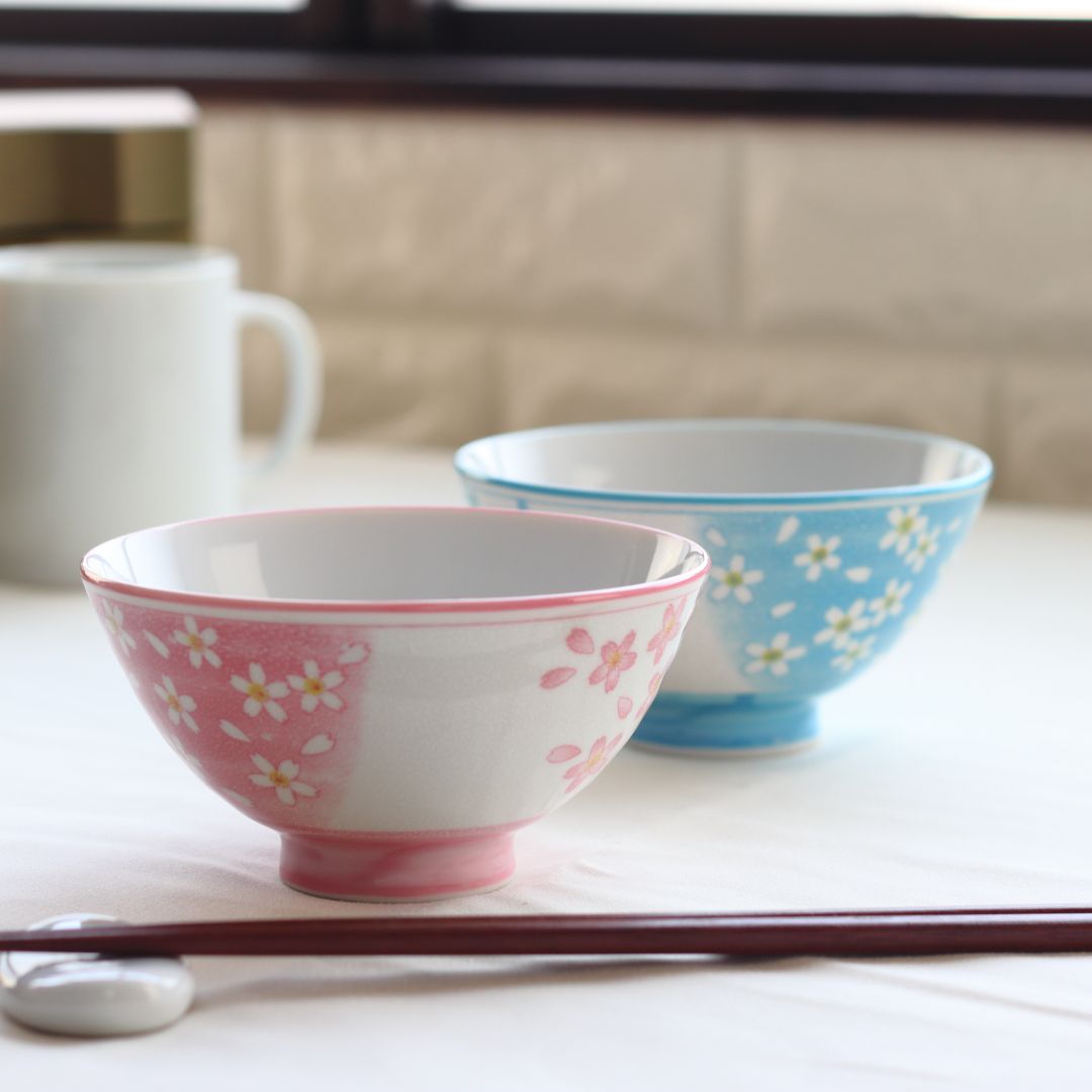 美濃焼お茶碗 華やか華 日本製 美濃焼 飯碗 ご飯 お椀 ご飯茶碗 茶わん ちゃわん ライス お茶碗 和食器 表示在庫限り 食器 うつわ 器 皿 お皿 陶器 陶...