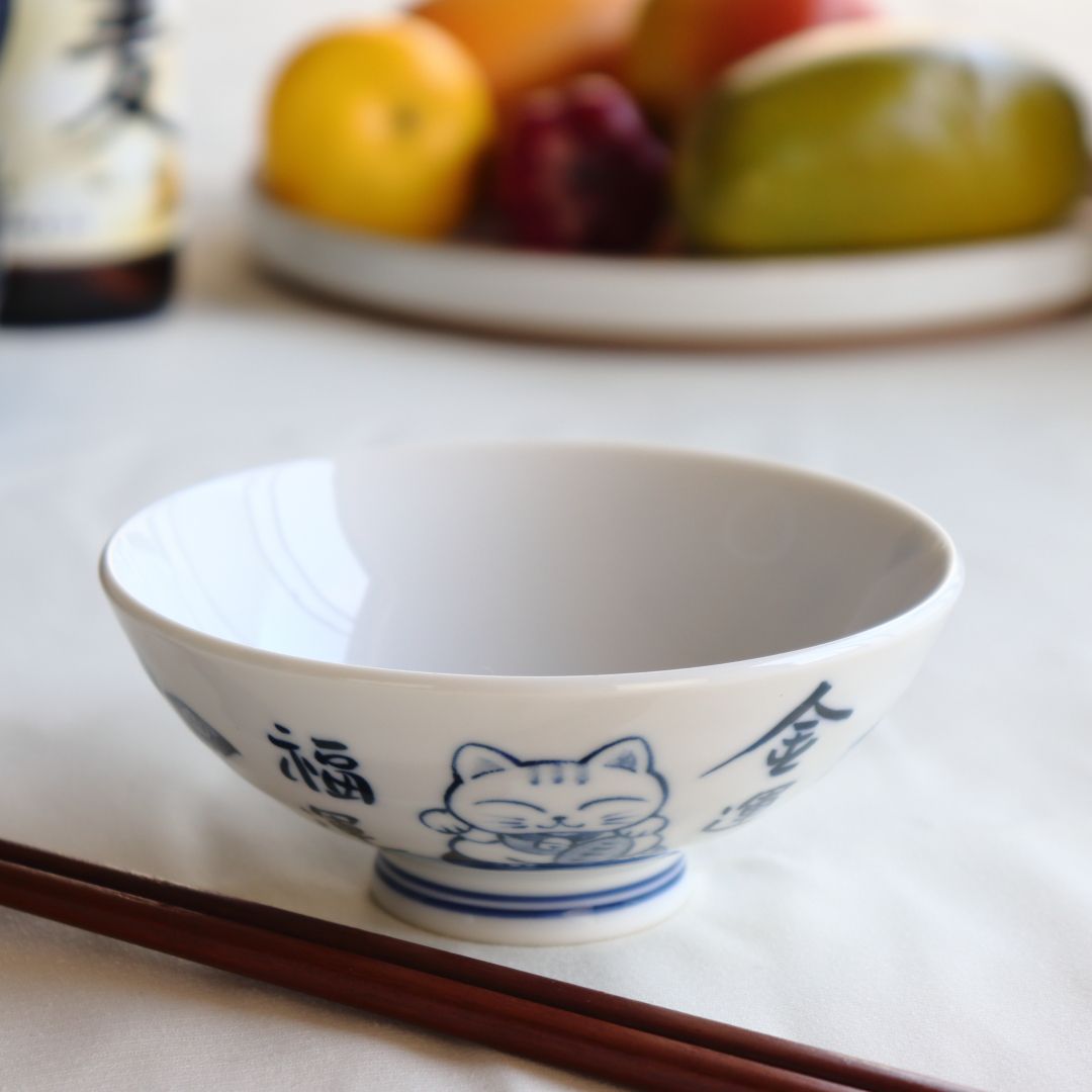 美濃焼お茶碗 ネコ開運 日本製 美濃焼 飯碗 ご飯 お椀 ご飯茶碗 茶わん ちゃわん ライス お茶碗 和食器 表示在庫限り 食器 うつわ 器 皿 お皿 陶器 陶...