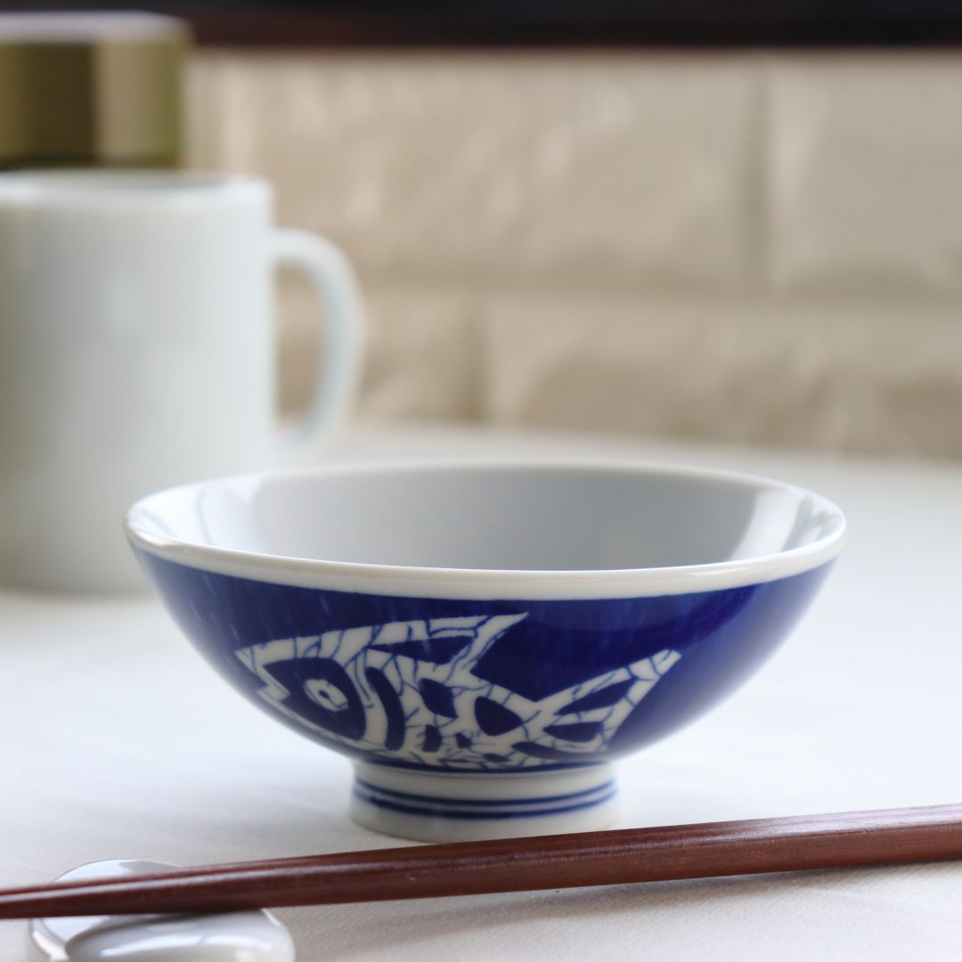 美濃焼お茶碗 大さかな 日本製 美濃焼 飯碗 ご飯 お椀 ご飯茶碗 茶わん ちゃわん ライス お茶碗 和食器 表示在庫限り 食器 うつわ 器 皿 お皿 陶器 陶...