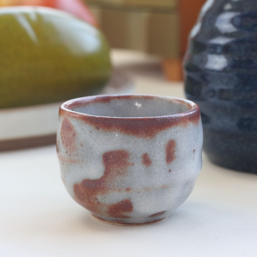 灰釉 盃 ぐい呑み 酒器 古道具 アンティーク 楽天市場】ぐい呑み（カラーグレー）（酒器｜ワイン・バー・酒用品