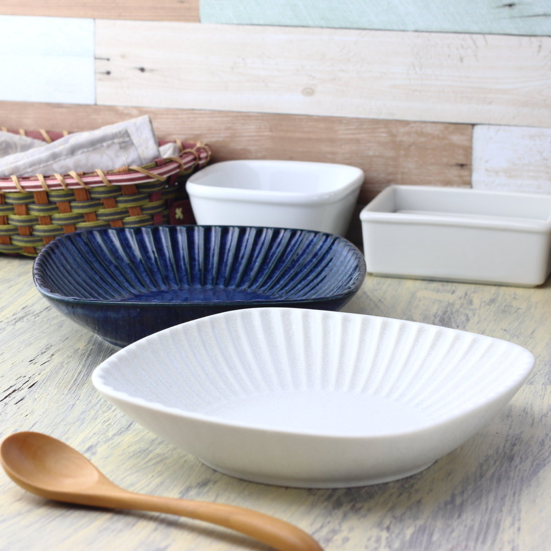 白結晶と窯変紺 正角鉢 19.5cm 美濃取寄 日本製 美濃焼 大皿 中皿 和皿 深皿 パスタプレート 深め ステーキ ロールキャベツ 炒めもの 刺し身皿 ワン...