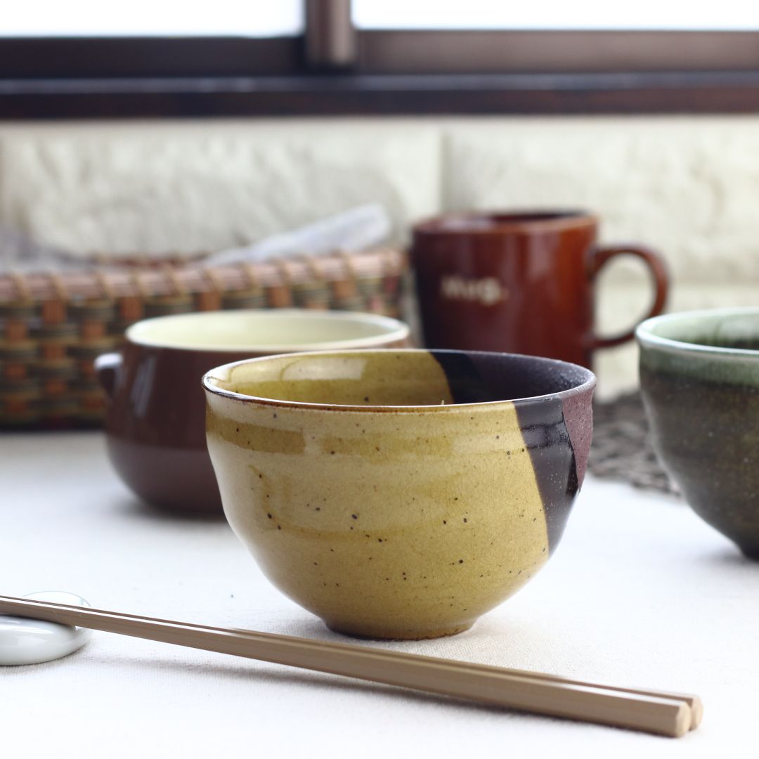 美濃焼 塗り分け4寸小鉢 日本製 美濃焼 日本製 瀬戸焼 11.5cm 黄瀬戸 イエロー えんじ 和食器 どんぶり 丼 大きい茶碗 深鉢 サラダボール セット丼 うどん カツ丼 大盛り