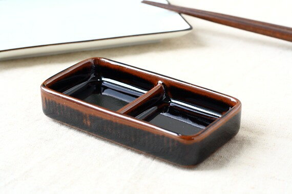 Rakuten - 天ぷらの二種塩皿 小さめ 小皿 タレ皿 二種皿 和食器 黒い食器 定番商品 国産 瀬戸焼 訳あり