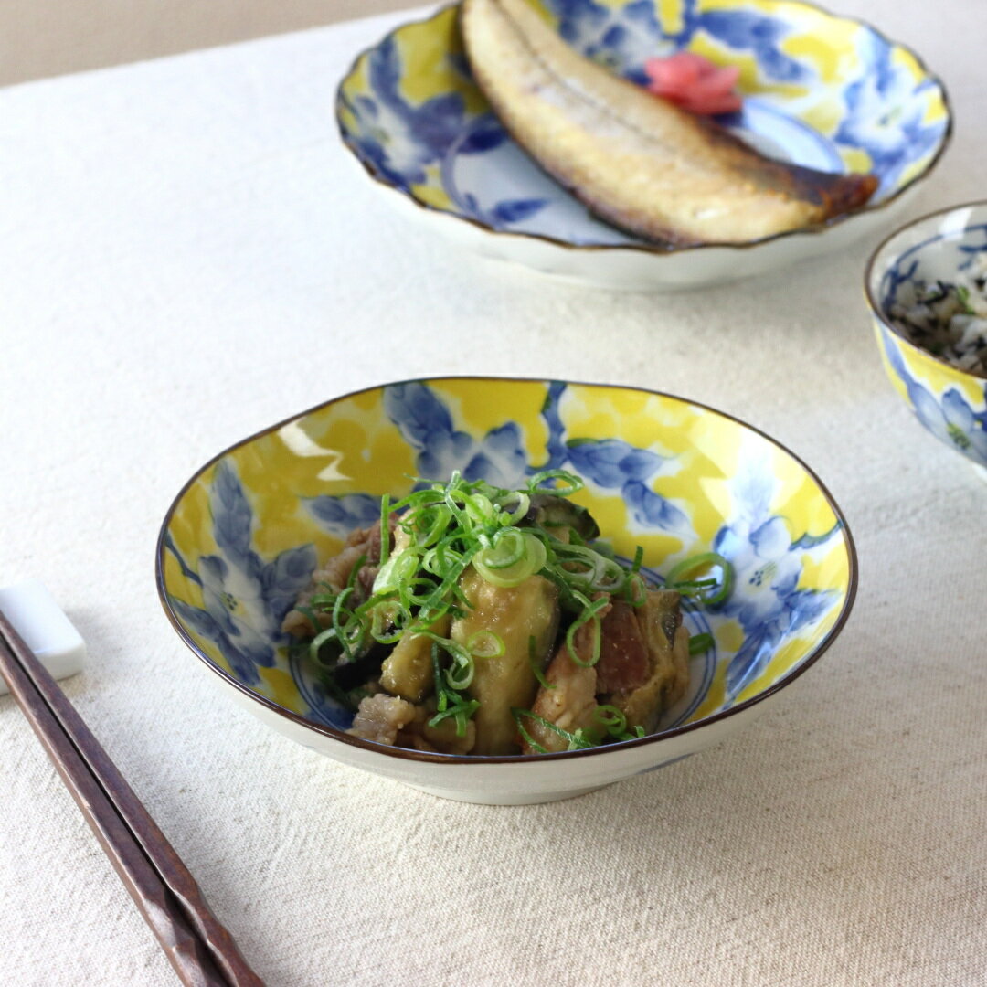 黄彩花紋 浅鉢 17cm 日本製 美濃焼 六平55浅鉢 ボウル ボール 中鉢 鉢 小付け サラダ鉢 肉じゃが鉢 煮物鉢 奴鉢 おつまみ 白 青い 黄色 イエロー...