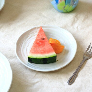 吉祥粉引 16.5cm取り皿 立体的な釉薬デザインがただの和食器ではない 小皿 丸皿 和洋食 和のスイーツ 食器 国産 美濃焼 訳あり