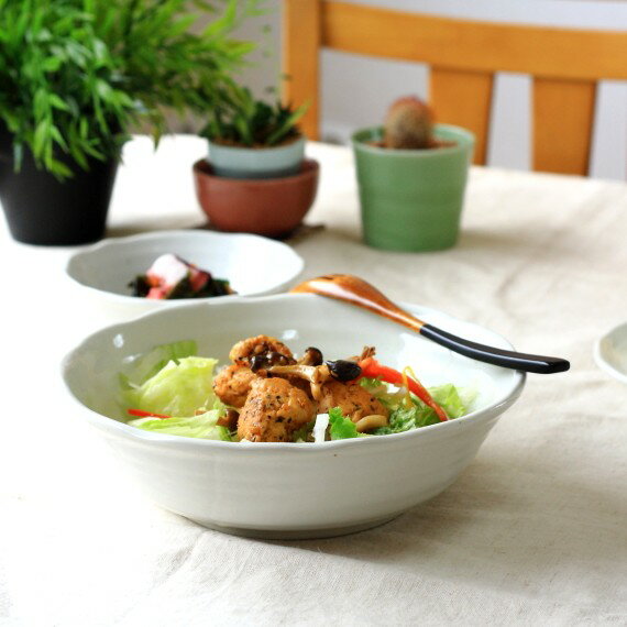 粉引釉 21.5cmサラダボール どんな料理にも合わせられます シンプル丼 深鉢 和洋食 大鉢 和洋食 国産 美濃焼 訳あり