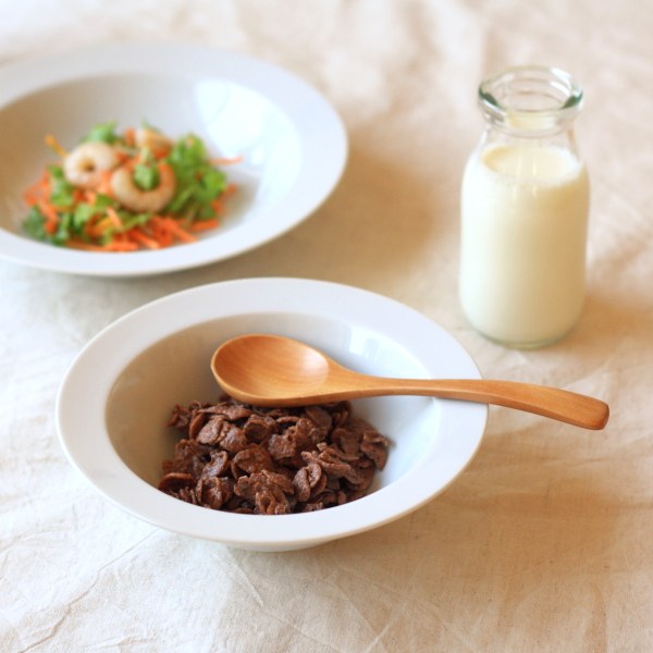 ハーフリム 17cmシリアルボール 使いやすさとカフェのようなオシャレさ サラダボール 煮物鉢 シンプル カフェ食器 白い食器 国産 美濃焼 訳あり