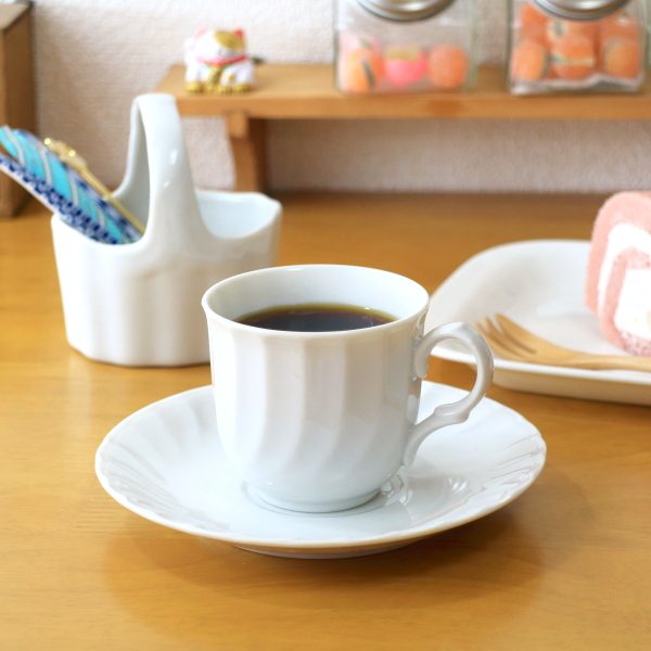 キャロルウェーブカップ＆ソーサー カップソーサー 碗皿 コーヒーセット カフェ 業務用 ケーキ シンプル 白い食器 国産 美濃焼 訳あり