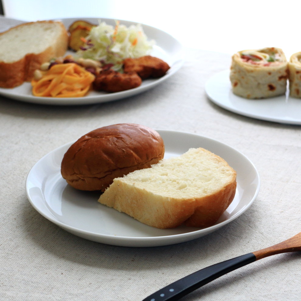 スタイルホワイト モーニングプレート 19.5cm 国産 美濃焼 7 1/2ケーキ 丸皿 中皿 小皿 プレート パン皿 炒めもの皿 スイーツ皿 ケーキ皿 食器 ...