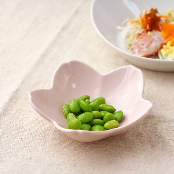 清明桜のピンク小鉢 春が麗かな季節にピッタリの器 小鉢 ボール サラダ 付け出し 桜 かわいい 国産 美濃焼 訳あり