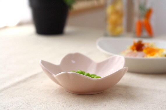 清明桜のピンク小鉢 春が麗かな季節にピッタリの器 小鉢 ボール サラダ 付け出し ...