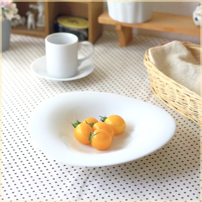 【ブラックフライデー30%OFF商品】ポニータパスタボール 21.5cm カフェのパスタ皿パスタ皿 カフェ風 レストランに人気 白い食器 国産 美濃焼 訳あり