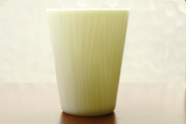 グレインカップ 細長L 200ml Hilineカップシリーズ コップ 薄型 光が透ける 軽量 軽い 白磁 オシャレ 定番商品 国産 美濃焼 訳あり 美濃取り寄せ