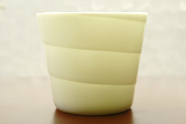 スパイラルカップL 170ml 8.5cm Hilineカップシリーズ コップ 薄型 光が透ける 軽量 軽い 白磁 オシャレ 定番商品 国産 美濃焼 訳あり 美濃取り寄せ