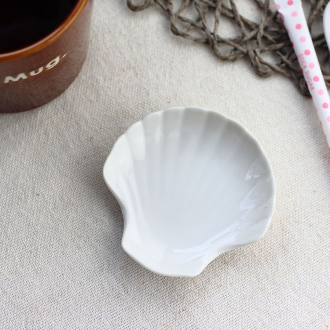 シェルシンプル小皿 7.5cm 日本製 美濃焼 日本製 瀬戸焼 小皿 醤油皿 漬物皿 丸皿 タレ皿 定食皿 箸置き 箸休め 小付け プレート 表示在庫限り 食器...