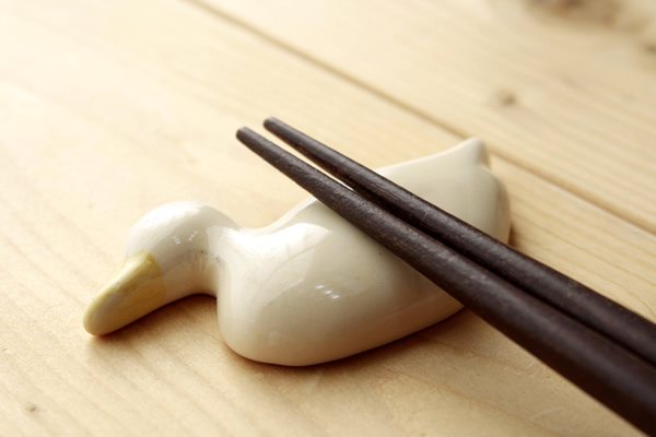 かわいいアヒルの箸置き スーパーアウトレット とってもキュート 箸置き 箸休め はしおき お箸レスト 和洋食に使える 国産 美濃焼 訳あり