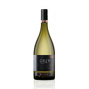 ＜＜ ITEM INFORMATION ＞＞ 名称（原語） Grey sauvignon Blanc 商品詳細 砂漠でできる超低収量ワイン（10hl/h程）です。 ブドウは、単一畑・単一区画より産出のトップ・キュベで栽培されています。 灌漑は、船の帆を張る様に、朝霧の露を網を張って獲保されています。マスト（ブドウ果汁）は、空気に触れないように保護され、6時間〜8時間低温で醸しが行われます。 12度〜15度で低温発酵され、酵母の働きによってさまざまなアロマが引き出されます。 熟成は、ステンレスタンクで発酵後10ヶ月間、澱と一緒に熟成されます。ワインを澱と接触させるため優しくバトナージュを行います。 味わいは、イエローグリーンの色調、シトラス系の香りにグリーン唐辛子のニュアンスが加わります。フレッシュでボリューム感があり、酸味が高くミネラルを感じます。クリーンで後味に塩味が、残りとても複雑味を持っています。 飲み頃は、3年のうちに飲むか、5年から10年間セラーで寝かせても良い味わいです。 セパージュ ソーヴィニョン・ブラン100％ 内容量 750ml 原産国名 チリ 輸入者 株式会社アルカン 東京都中央区日本橋蛎殻町1丁目5番6号 配送方法 基本常温/冷蔵配送も可 同梱包 常温/冷蔵配送可能な商品と同梱が可能です。 ※予約商品との同梱の場合は、予約商品の発送日にあわせて発送させていただきます。 備考 ※写真はイメージです。実際にお届けの商品は形状やパッケージが異なる場合があります。 ※お届けするワインのヴィンテージは変更になる場合があります。