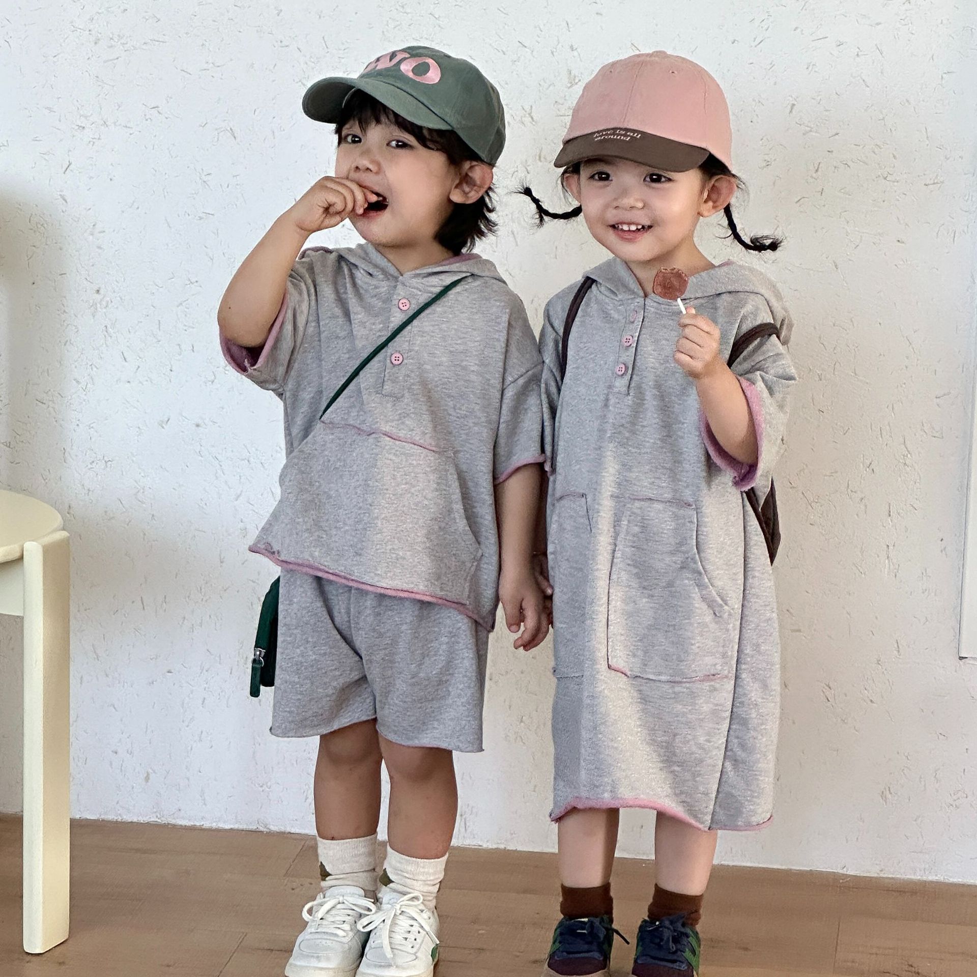 対象年齢：幼児低学年（3～8歳、身長100～140cm）季節に適している: 夏袖丈：半袖パンツの丈：ショートパンツ生地名：綿男性用スーツ、女性用ワンピース姉妹兄弟服の組み合わせ2色ともきれいで品質とデザインは、すべて購入する価値があります ~~対象年齢：幼児低学年（3～8歳、身長100～140cm）季節に適している: 夏袖丈：半袖パンツの丈：ショートパンツ生地名：綿男性用スーツ、女性用ワンピース姉妹兄弟服の組み合わせ2色ともきれいで品質とデザインは、すべて購入する価値があります ~~