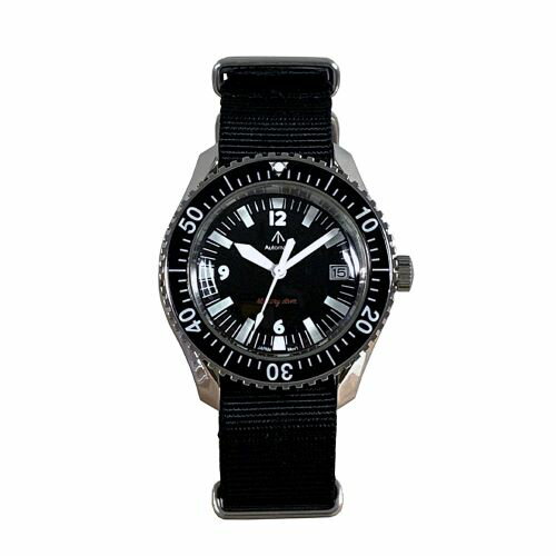 NAVAL WATCH Automatic ROYAL Military Diverデイト付き 自動巻き。