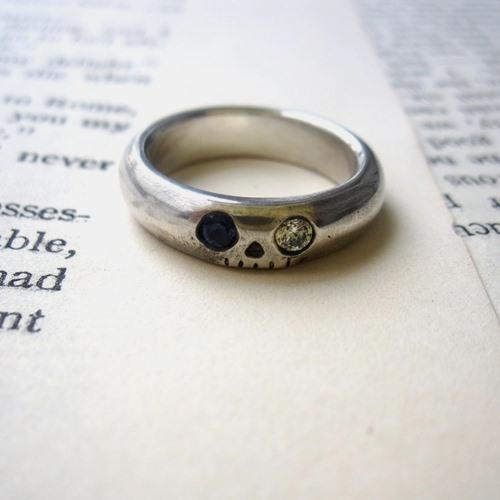 Vantique FUNNY SKULL RING/L BLUE&CLEAR STONE