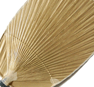 【母の日父の日ギフト 早割クーポン 配布中】涼風を贈りものに 家田紙工謹製 【水うちわ　黄金（KOGANE）】送料無料 家田紙工謹製水うちわ(美濃手漉き雁皮紙) 水うちわ 竹うちわ うちわ 扇 家田紙工 父の日 ギフト 夏 贈り物 高級贈答 高級扇 美の壺 NHK 送料無料