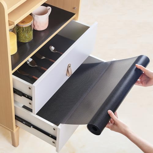wohomuke 食器棚シート30x600cm シェルフライナー キッチンシート EVA製 保護シート 保護マット 滑り止め 防虫 抗菌 防カビ 収納シート キッチン 引き出しシート 冷蔵庫マット 本棚マット 自由裁断(黒半透明,30x600cm)・[より優れた滑り止め・非粘着性] はお客様の声に基づいて素材を改良し、滑り止め性能が向上しました。両面とも非粘着性の素材なので、ライナーを簡単に取り出して掃除することができます。 食器棚シートは、虫、油、汚れと台所用品の滑りを防ぎ、カビの発生を有効に予防できます。台所用品や本やなどの品物の保護に役立たちます。・[高の食品グレードのEVA素材] 食器棚シートは耐久性と再利用性に優れた高食品級のEVA - エチレン酢酸ビニル素材を使用しているため、耐久性、再利用性に優れています。EVA素材は防水性が高く、弾力性と柔軟性を兼ね備えています。・[フリーカット] 柔らかいEVA素材のため、設置場所に合わせてハサミで適切なサイズにカットすることができます。マットを固定したい場合は、両面テープで四隅を貼ります。剥がしても跡が付きません。・[汎用性] キッチンボード・食器棚などに、敷いておしゃれで便利です。ワードローブ 、ドレッサーや引き出し、 テーブルの上や本棚 、キッチン台 、キャビネット、 シューズクローゼットにも敷くことができます。・[] 製品にごいただけない場合は、ににごください。（カットされている場合でも同様にご利用いただけます)ブランド: wohomukeメーカー: wohomuke型番: cbm-30-600