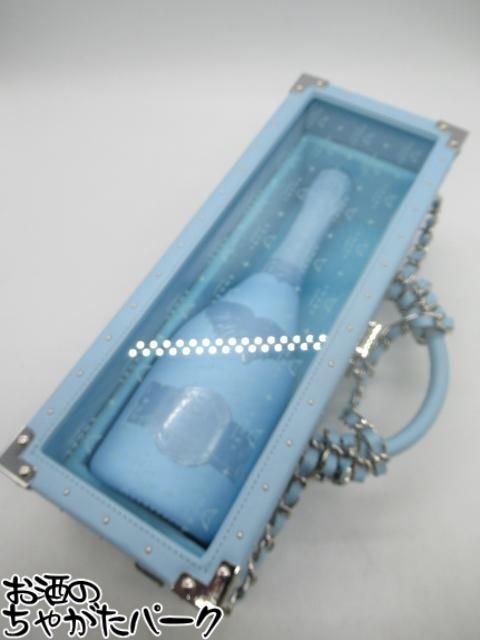 ブラックフライデー期間中エントリーでポイント10倍！【レザータイプ】 エンジェル シャンパン ドミセック (ドゥミセック) 白 ショルダーチェーンあり ブルー箱付き 750ml