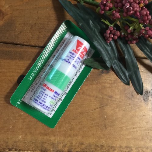 【タイ製　ヤードム】POY-SIAN1本うり賞味期限記載　メンソール効果で鼻スースータイ雑貨