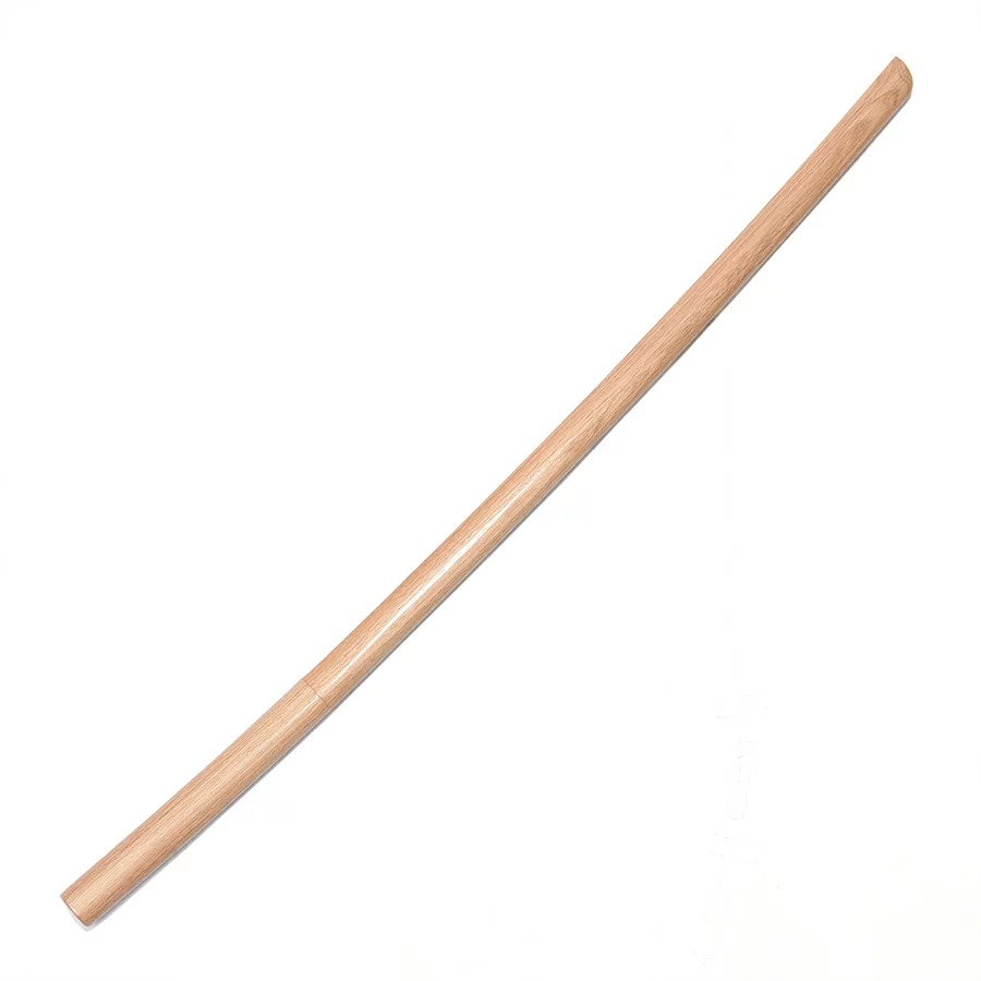 国産材を日本国内の工場で製作した純国産木刀です。 別売りの鍔、鍔止めを取り付ければ、剣道の昇級・昇段審査の「剣道形」に使用出来ます。 素振り用としてもお使い頂けるナラ製大刀です。 鍔・鍔止めは別売りです。 仕様 商品名 国産木刀 ナラ大刀（101.5cm） 材質 北海道産 ナラ材 全長 101.5cm 刀身の長さ 75.5cm 柄の長さ 26cm 柄の直径 約37 x 26mm 重量 約400〜600g※天然素材のためバラツキがございます 峯の形状 平峯 表面仕上げ ニス塗装 製作 日本製 ※木製品の為、木目・色合（濃淡）・重量には個体差がございます