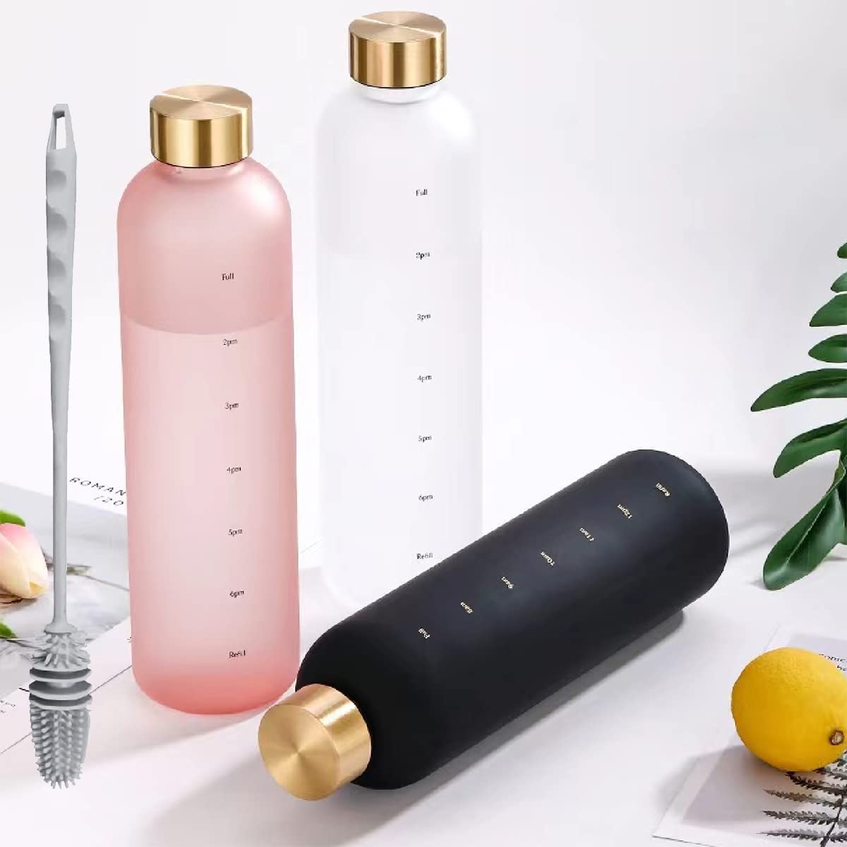 Rakuten - TSQIBU 1L プラスチック水筒 トライタン 1000ml 大容量 Tritan カップブラシ付き おしゃれな見た目 スポーツ水筒 マグカップ 刻印 タイムスタンプ付き プラスチックマグカップ (White,1000ml)