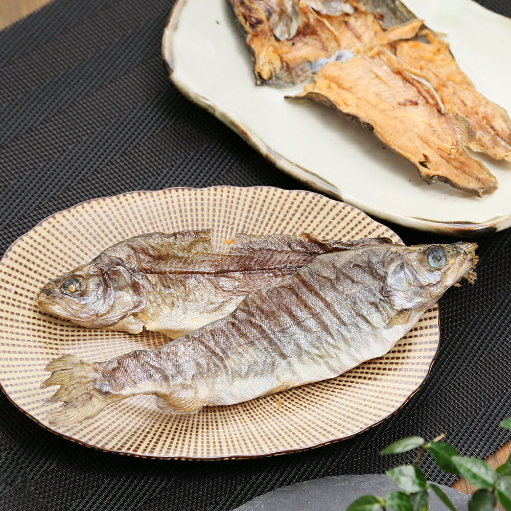 国産　まるごと焙りニジマスジャーキー　1匹分　プレミアム　犬猫用　無添加　無着色　PackunxCOCOA　犬　猫　おやつ　関東当日便のサムネイル