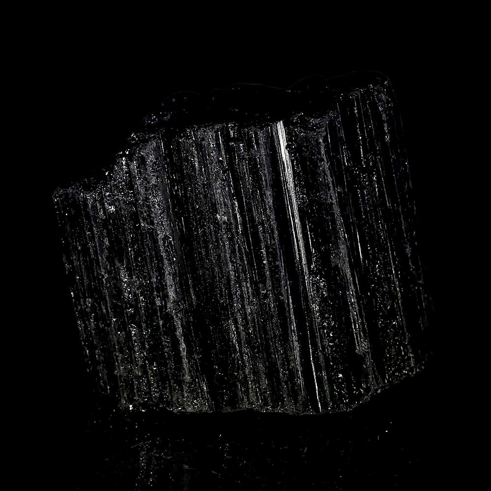 ブラックトルマリン　電気石　100g　形状お任せ　鉱物　鉱石　原石　レイアウト素材　関東当日便