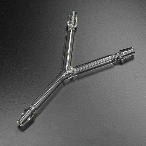 ガラス製のY字管！Y字管　ガラス製　6mmエアーチューブ用対象チューブ径：6mm 特長●チューブに使用可能なY字管です。 ●ガラス製でおしゃれなのでレイアウト邪魔になりません。個数1個ご注意※本品は観賞魚用品です。目的以外の用途では使用しないでください。Y字管　プラスチック製カウンター付きCO2拡散器〜キスゴムとエアーチューブもついたセット〜日本製　貝沼　一方コック　（金属　6mmエアーチューブ用）シリコンタイプ　エアーチューブ　（乳白色）　3mマメデザイン　マメスキマー3　（mame　skimmer3）　プロテインスキマー　〜90cm水槽 … 金魚・メダカ　アクアリウム用品　アクア用品　CO2機器　分岐　配管パーツ　Leaf　Corp　Y字ジョイント　Y字管　ガラス製　器具　aripump0806分岐　_aqua　4580295481839　opa2_delete■この商品をお買い上げのお客様は、下記商品もお買い上げです。※この商品には付属しません。■Y字管　プラスチック製カウンター付きCO2拡散器〜キスゴムとエアーチューブもついたセット〜日本製　貝沼　一方コック　（金属　6mmエアーチューブ用）シリコンタイプ　エアーチューブ　（乳白色）　3mマメデザイン　マメスキマー3　（mame　skimmer3）　プロテインスキマー　〜90cm水槽