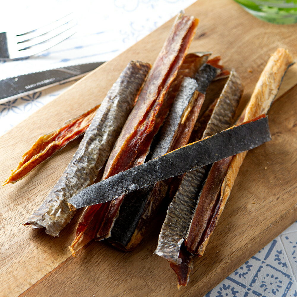 国産　鮭の皮のジャーキー　90g　犬猫用おやつ　無添加無着色　PackunxCOCOA　関東当日便