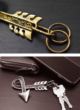 【スーパーセール最大40%OFF&クーポン】【NEW DESIGN!!】≪真鍮製 ブラス 弓矢 アローヘッド デザイン キーフック ワイルドブラス 2重リング付き/ねじりデザイン キーホルダー ブラスキーフック≫インディアン/真鍮/真鍮製/ブラス/釣り針型キーホルダー