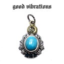 【good vibrations 正規取扱店】【送料無料】シルバーアクセサリー グッドバイブレーションズ ターコイズ ココペリ エンブレム ペンダントトップ チ...