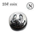 ■商品説明 ■メーカー名：NORTH WORKS　【ノースワークス　オリジナル】■品名：25セントクォーター　コインコンチョ　VINTAGE 25¢ SILVER COIN ワシントン■カラー/素材：Silver900 ■サイズ：本体 / 25mm ■店長コメント U.S ヴィンテージコインの素材の美しさを引き出した製品群で世界的に注目されているブランド、NORTH WORKS（ノース・ワークス）。 ヴィンテージのシルバーコインは、古くはネイティブアメリカンが製作したものや、サンフランシスコなどでヒッピー達がコインをアートとして加工したジュエリーなどが挙げられ、 それらがノース・ワークスのデザインの源流となっている。1点ずつ手作業で作り上げていく製品は、全てに違う表情を持つと同時に、 何年経っても色褪せることのない本物の魅力を備えている。ノース・ワークスは、そんな時代を超えた味わい深いモノ作りに挑む希少なシルバーブランドです。 ■NORTH WORKS（ノース・ワークス）North Cafe &amp; Craftの創業者である橋本氏の技術と意志を受け継いだ4人のクラフトマンが、新たに立ち上げたブランド。 U.S ヴィンテージコインの素材の美しさを引き出した製品群は、古くはネイティブアメリカンが製作したものや、サンフランシスコなどで、 ヒッピー達がコインをアートとして加工したジュエリーなどが、デザインの基礎となり、変わらない本物の価値を持つ、手作りのアイテムとして世界的に評価されています。 1点ずつ手作業で作り上げていくため、それぞれ顔があり、作り手のぬくもりと、何年経っても色褪せることのないヴィンテージ銀貨を、時代を超えて現代につたえています。※サンプル画像になりますので布製ポーチは付属致しませんのでご了承願います。 ■特典 無料にてスペーサーが付きます。 【備考欄にスペーサーの色希望を記載ください】色は タン ブラウン ブラック （記入が無い場合、当店で選ばせていただきます。）素材は繊維密度の高い北米産サドルレザー Wバット判です。装着した際　肉厚な為安物のスペーサーと違い薄くなりにくい高級品です。 ■ラッピング　【楽ギフ_包装】贈り物用にラッピングいたします。色・柄は商品サイズにより変更があります。ギフトプレゼントにもぜひご利用ください。誕生日 誕生日プレゼント 就職 就職祝い 入学 入学祝い 昇進 昇進祝い 記念日 クリスマス バレンタイン 父の日 ■ギフト対応について 類似商品はこちらアメリカ 25セント スマイル＆スター コンチ14,300円アメリカ 25セント スマイル＆ウィンク コン14,300円アメリカ 25セント スマイル＆ハート コンチ14,300円アメリカ 10セント スマイル＆ウィンク コン8,800円アメリカ 50セント スマイル＆ハート コンチ16,500円アメリカ 1ドル モーガン スマイル&ハート 22,000円シルバーアクセサリー シルバー925 コンチョ9,460円～シルバーアクセサリー シルバー925 コンチョ5,170円～メンズ 財布 パーツ FUNNY ファニー コ2,200円新着商品はこちら2024/3/27ロンソン オイルライター ラッピング8,800円2024/3/26シルバーアクセサリー セーフティーピン ラージ2,640円2024/3/26ゴシッククロス クロスボール コンチョ 十字ク4,620円再販商品はこちら2024/3/27オイルライター 世界で初めてワンタッチ着火のオ8,800円2024/3/27魔女の宅急便 ジジ2 NZ-11 ジッポー オ10,450円2024/3/27紅の豚 ポルコとジーナ NZ-41 ジッポー 10,450円2024/03/27 更新