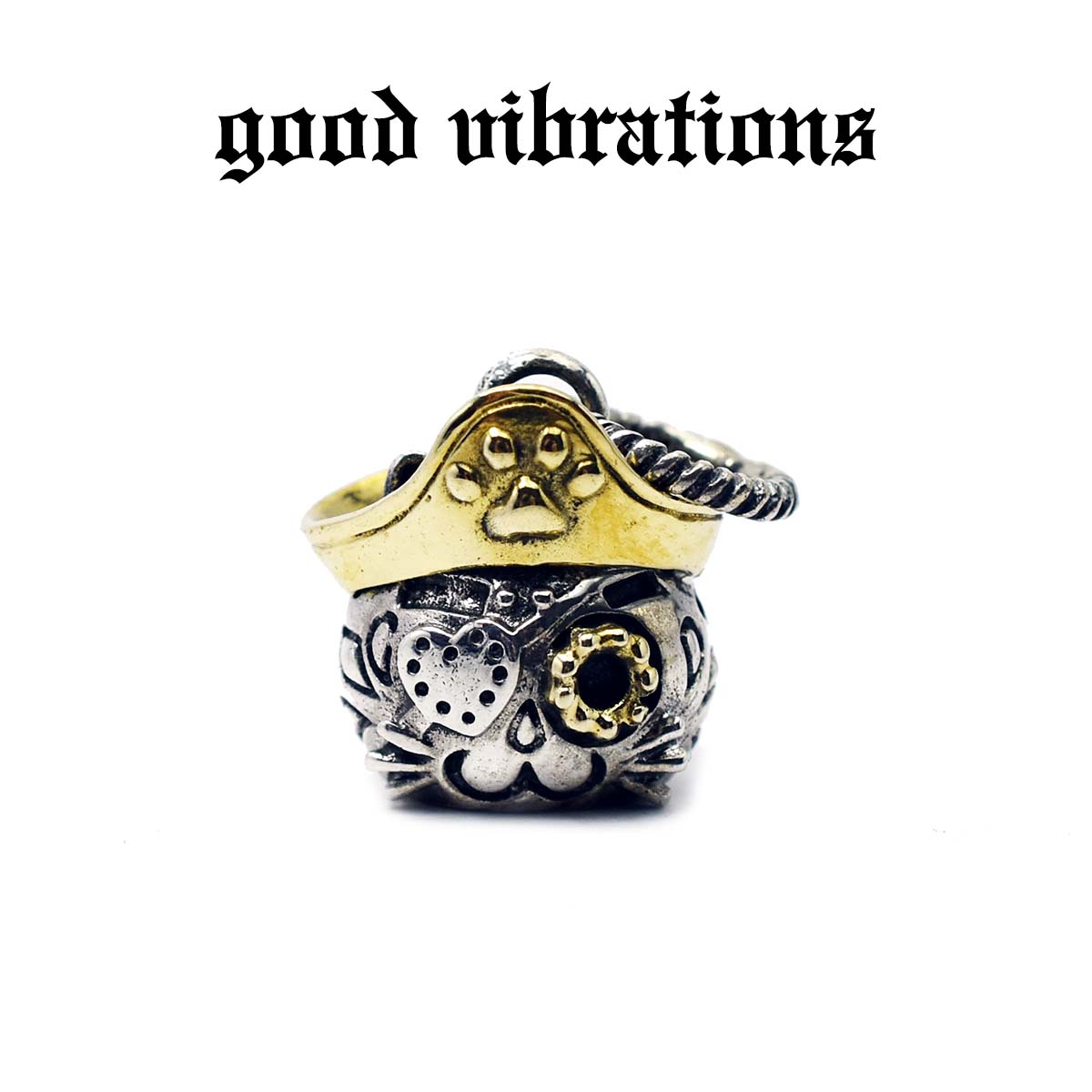 【good vibrations 正規取扱店】【送料無料】シルバーアクセサリー グッドバイブレーションズ 海賊 パイレーツ ニャンコスタイル にゃんこ かわいい 猫 ネコ キャット ペンダントトップ チャーム シルバー925 ブラス 真鍮