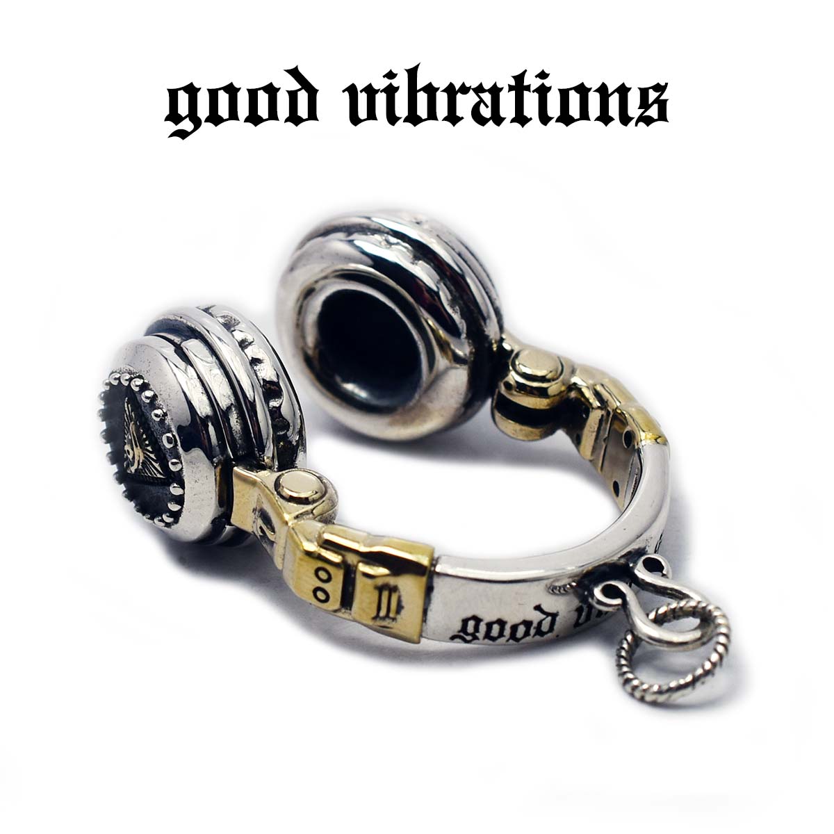 【good vibrations 正規取扱店】シルバーアクセサリー グッドバイブレーションズ 音楽 ミュージック オーディオ ヘッドフォン ピラミッドアイ プロビデンスの目 XLサイズ チャーム ペンダントトップ シルバー925