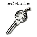 【good vibrations 正規取扱店】【送料無料】グッドバイブレーションズ シルバー ペンダントトップ アクセサリー 鍵型 キーペンダント 猫 ネコ キ...