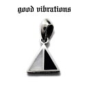 【good vibrations 正規取扱店】シルバーアクセサリー ペンダントトップ メンズ レディース トライアングル ホワイトシェル オニキス 天然石 チャ...