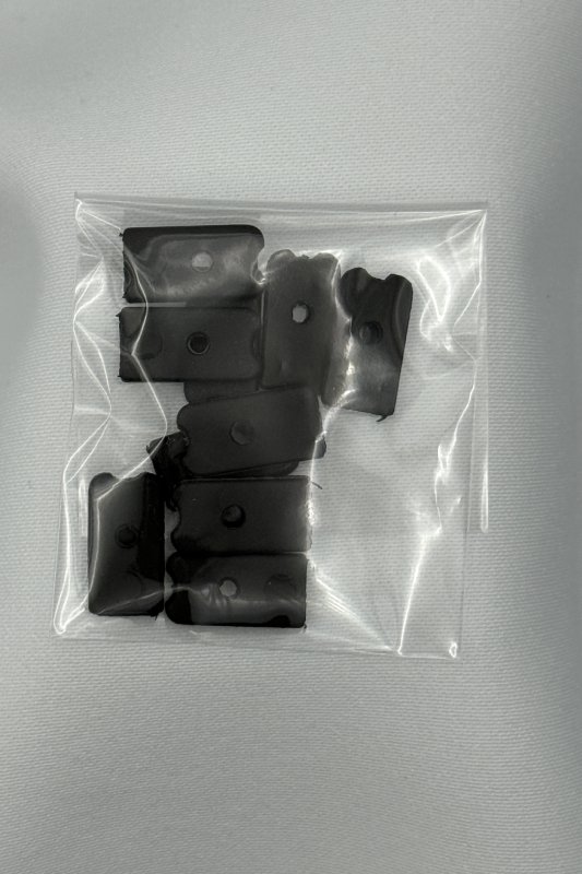 ボーンキャップ　ブラック　8mm幅　10個入