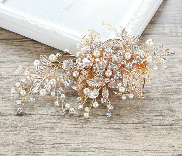 charisのゴージャス ヘアアクセサリー ブライダル フラワー 木の葉 リーフ かすみそう モチーフ パール 小枝 ヘアコーム 髪飾り ヘッドドレス 結婚式 お呼ばれ 花 クリップ 成人式 ウエディング パーティ 披露宴｜アングル3