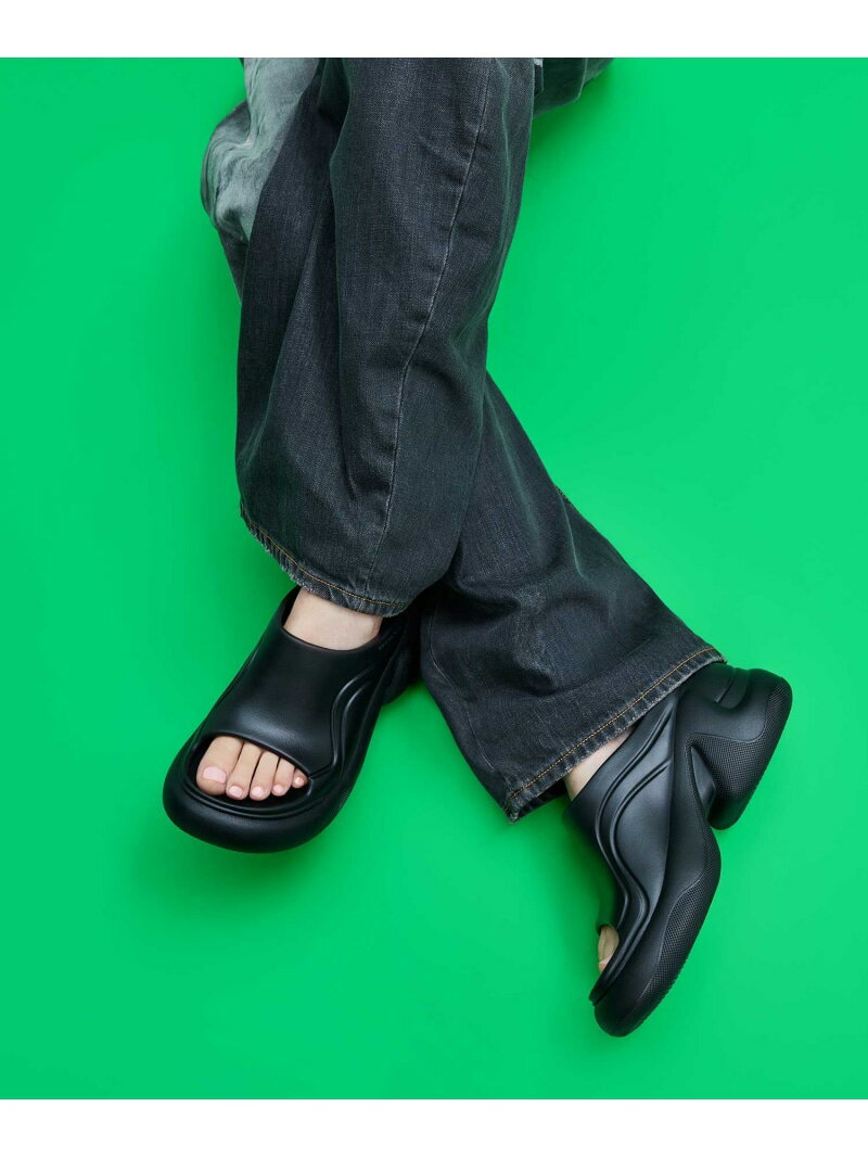 Eva エヴァ スカルプチュアプラットフォームサンダル CHARLES & KEITH チャールズアンドキース シューズ・靴 ミュール シルバー ブラック【送料無料】[Rakuten Fashion]