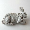【bonbon】陶土ブローチアンティーク風うさぎ(グレー)ハンドメイドメール便発送