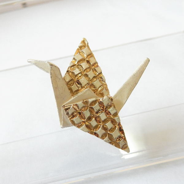 SUU【数】七宝折鶴帯留め独特の世界観を表現日本製アクセサリーメール便発送