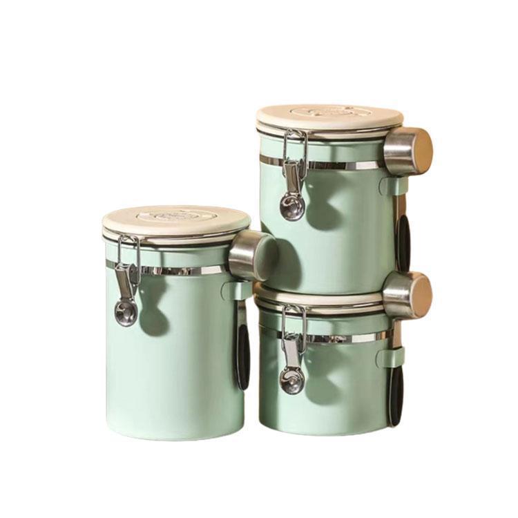 CHAS-CHUNK-Aショップのコーヒー豆 収納 容器 排気バルブスプーン付きコーヒーキャニスター コーヒー豆 キャニスター コーヒー豆保存 コーヒー豆 収納 容器 ステンレス製 円筒型 1200ml｜アングル2