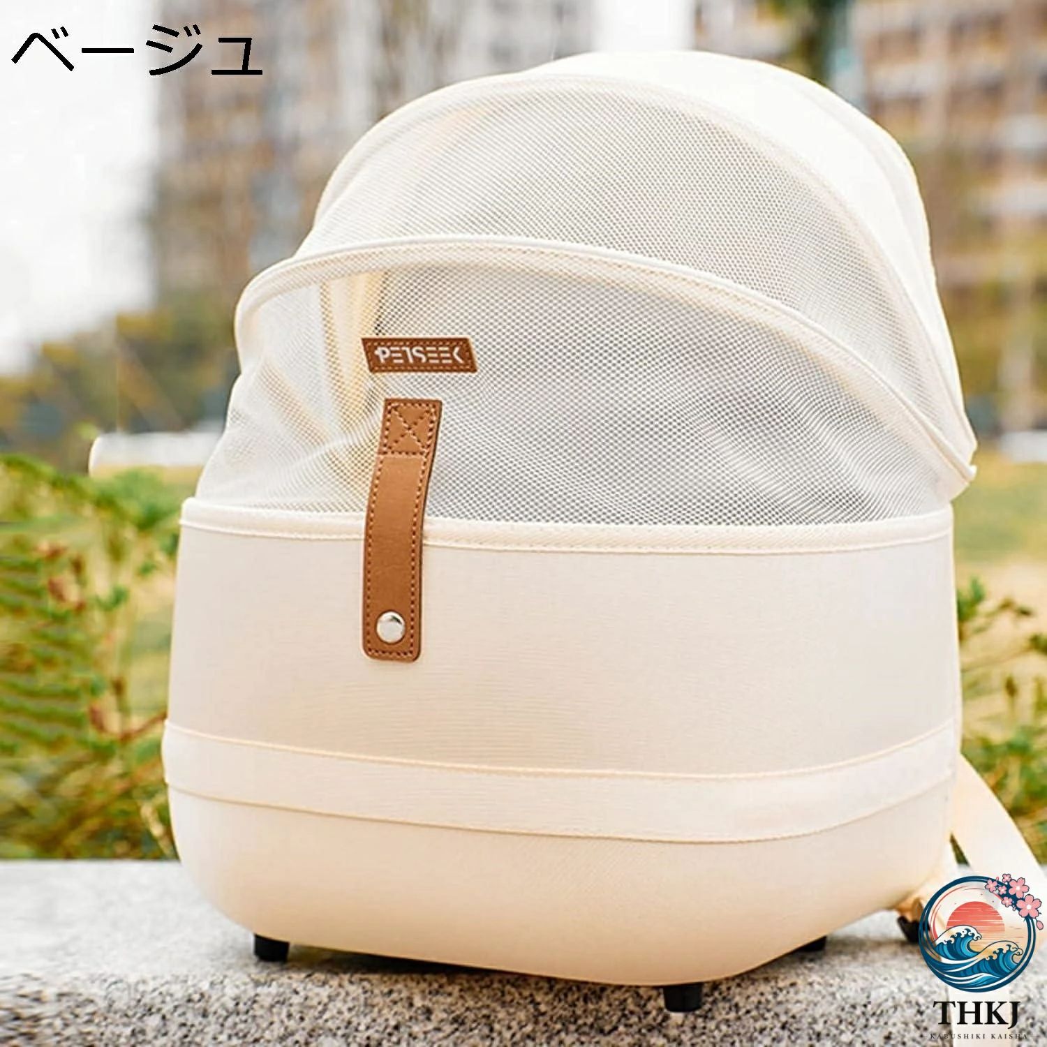 特徴 【可愛いデザイン】 ペット用ベットは縫い目が細くて縫製は丈夫です。噛んでも破れにくいです。 程よく綿を詰めってて、デザインが可愛い、表面はオックスフォード材質を使い、舐めても噛んでもペットに無害です。 【手入れ簡単】 ペットベッドが汚れた場合は、濡れた布でたたくようにふき取ってください。 汚れがひどい場合は、中性洗剤を含ませて拭き取った後、洗剤が残らないように水ぶきをしてください。 【接触冷感生地使用】 猫兼用夏暑さ対策品として大人気。ひんやり、爽やかな素材を採用して、接触すると涼感冷感が感じられる、とても涼しく気持ちいいです。 生地は通気性抜群で長時間寝てても蒸れずに快適に爽やかに過ごせます 【多彩な用途】 お家、オフィス、車内、アウトドアなど、様々なシーンで活躍します。 注意 ★ 本体のサイズがちょっと大きいので、簡易な包装でお送りいたします。 ▼お使いのモニターによっては、実際の色と若干異なって見える場合があります。 ▼実寸は素人採寸ですので、多少の誤差はご了承願います。 ▼この商品は当店実店舗でも販売しております。在庫数の更新は随時行っておりますが、 お買い上げいただいた商品が、品切れになってしまうこともございます。 その場合、お客様には必ず連絡をいたしますが、万が一入荷予定がない場合は、 キャンセルさせていただく場合もございますことをあらかじめご了承ください。