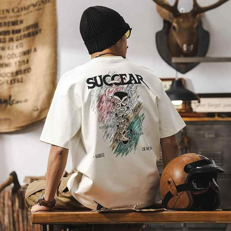 ・カテゴリ: Tシャツ・スタイル: アメカジ・タイプ: プルオーバー・主な素材: 綿・素材: コーマ綿・素材混率: 綿51〜70%・ネックライン: クルーネック・袖丈: 半袖・袖タイプ: ドロップショルダー・フィット: ルーズ・柄: ロゴ・プリントテーマ: 抽象柄・厚さ: 薄手・重さ: 約250〜300g・機能: 抗菌・加工: 形態安定・対象: ティーン・性別: メンズ・着用シーン: デイリー・カラー展開: アプリコット、ブラック・サイズ展開: S、M、L、XL、2XL、3XL、4XL・カテゴリ: Tシャツ・スタイル: アメカジ・タイプ: プルオーバー・主な素材: 綿・素材: コーマ綿・素材混率: 綿51〜70%・ネックライン: クルーネック・袖丈: 半袖・袖タイプ: ドロップショルダー・フィット: ルーズ・柄: ロゴ・プリントテーマ: 抽象柄・厚さ: 薄手・重さ: 約250〜300g・機能: 抗菌・加工: 形態安定・対象: ティーン・性別: メンズ・着用シーン: デイリー・カラー展開: アプリコット、ブラック・サイズ展開: S、M、L、XL、2XL、3XL、4XL