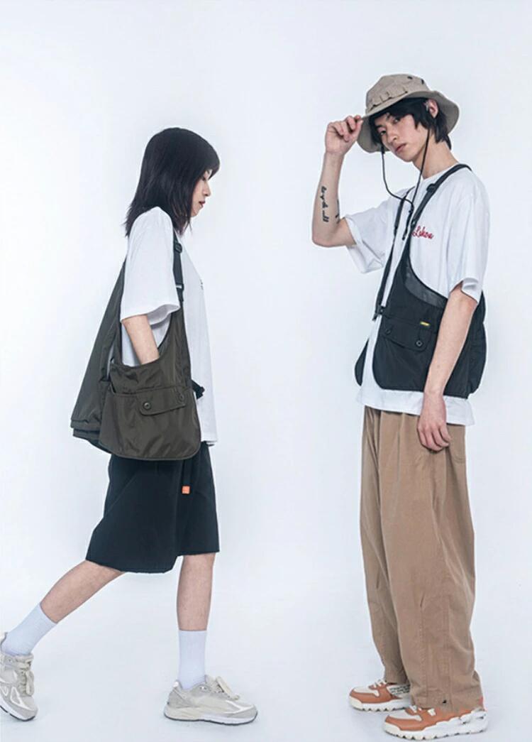 汎用性の高さが魅力のキャンプベスト ナイロン ユーティリティ 男の子と女の子 ベ...